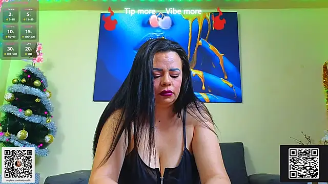 ElizabethEven online show from 12-18-24, 07:52
