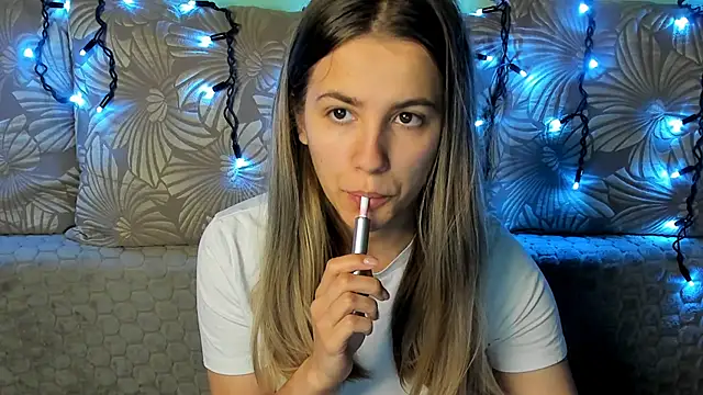 MaggieCake online show from 12-03-25, 05:26