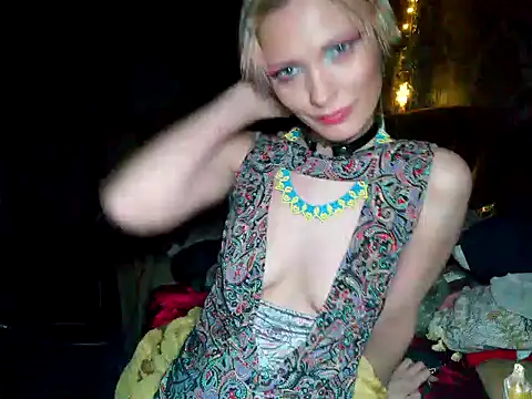 Snapshot of WildMissNiks chatting on 12-23-24, 01:45 WildMissNiks online show from 12-23-24, 01:45