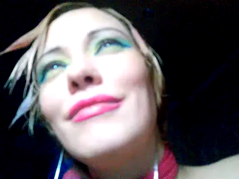 Snapshot of WildMissNiks chatting on 12-25-24, 02:45 WildMissNiks online show from 12-25-24, 02:45