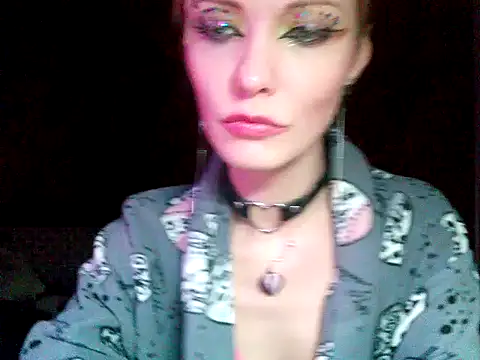 Snapshot of WildMissNiks chatting on 01-18-25, 04:42 WildMissNiks online show from 01-18-25, 04:42