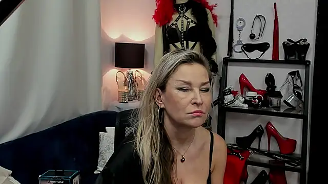 crystaLUX online show from 01-11-25, 08:43