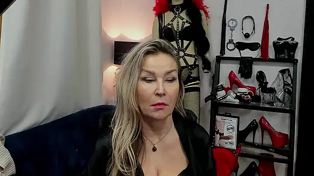 crystaLUX online show from 01-17-25, 10:11