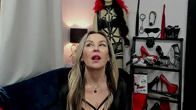 crystaLUX online show from 01-22-25, 09:57