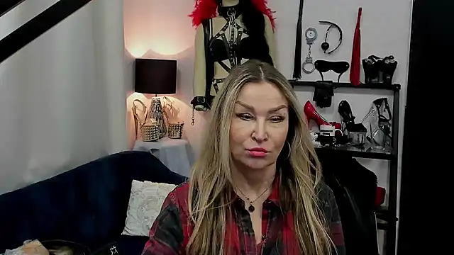 crystaLUX online show from 03-10-25, 09:53