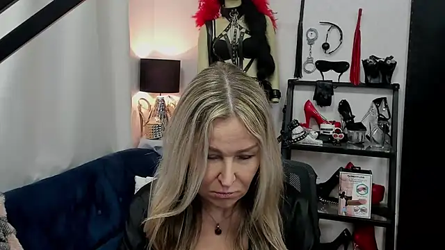 crystaLUX online show from 03-17-25, 10:06