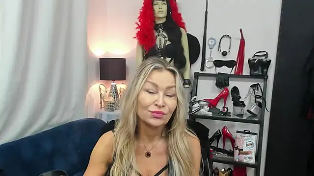 crystaLUX online show from 10-22-25, 04:13