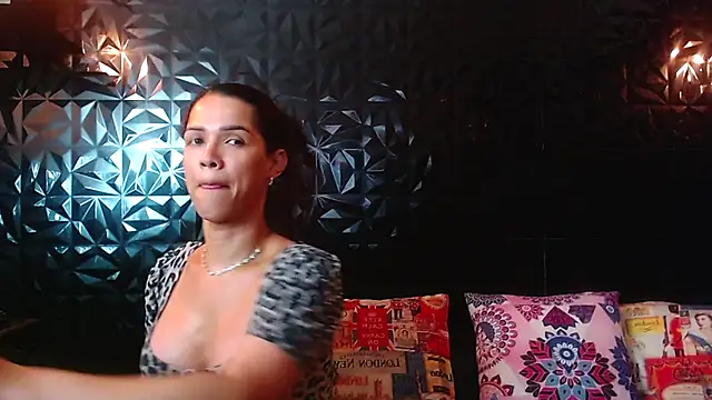 PINK  LOLA1 online show from 10-25-25, 09:09