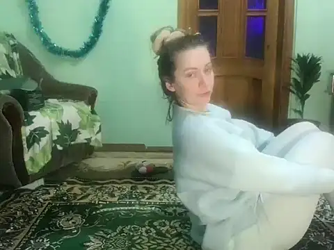 Snapshot of AngelTough20 chatting on 12-30-24, 05:34 AngelTough20 online show from 12-30-24, 05:34