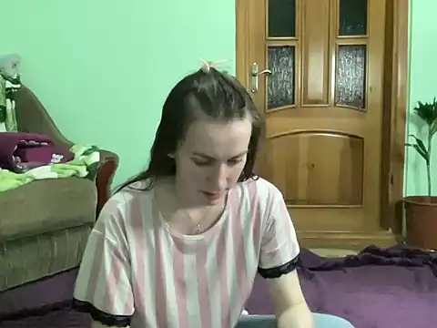 Snapshot of AngelTough20 chatting on 10-03-25, 10:18 AngelTough20 online show from 10-03-25, 10:18