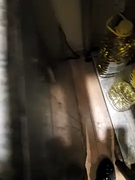 Snapshot of Sripandara1 chatting on 03-13-25, 08:54 Sripandara1 online show from 03-13-25, 08:54