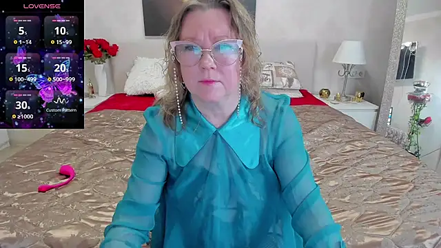 Snapshot of katysako chatting on 01-25-25, 01:21 katysako online show from 01-25-25, 01:21