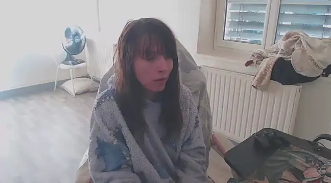 missthon0 online show from 12-15-24, 11:45