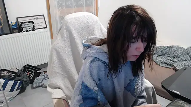 missthon0 online show from 09-30-25, 09:25