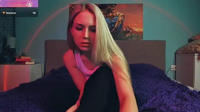 Snapshot of Linda_Roxy chatting on 01-26-25, 05:34 Linda Roxy online show from 01-26-25, 05:34