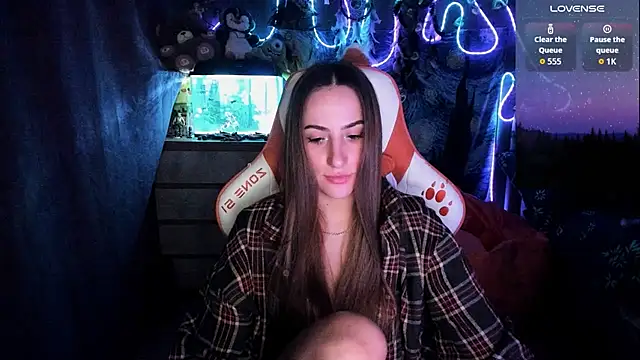 Selbi Paine online show from 07-27-26, 05:53