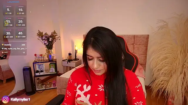 Snapshot of KallyMyller1 chatting on 12-24-24, 06:39 KallyMyller1 online show from 12-24-24, 06:39