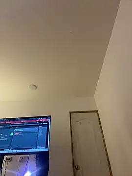 KallyMyller1 online show from 04-10-26, 07:40