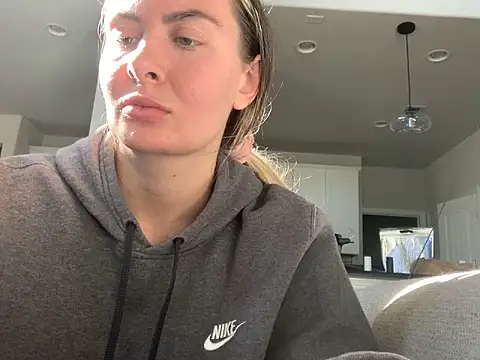 Snapshot of Alyssa_rhoades chatting on 01-19-25, 07:15 Alyssa rhoades online show from 01-19-25, 07:15