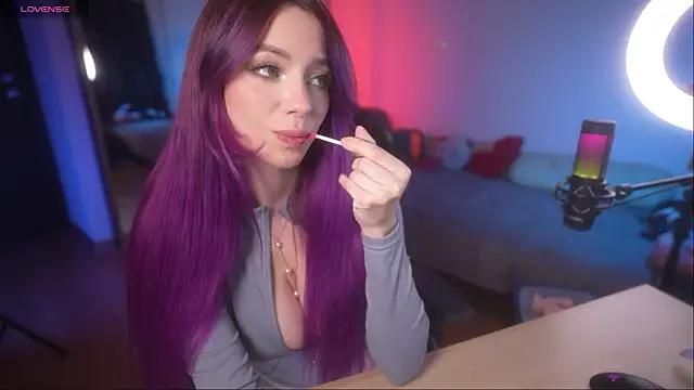 Emberella  online show from 03-05-25, 04:46