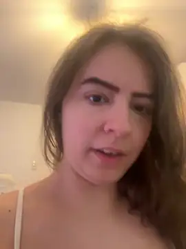 Snapshot of eleonoree chatting on 10-12-25, 03:33 eleonoree online show from 10-12-25, 03:33