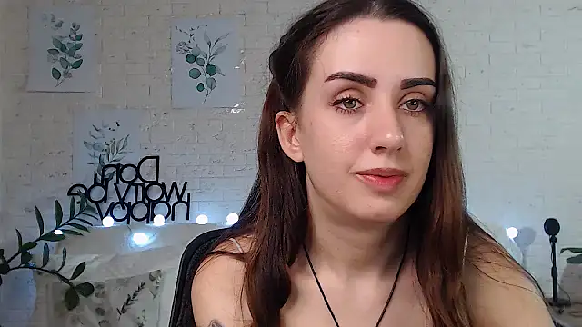 Snapshot of FranceskoJones chatting on 01-18-25, 03:31 FranceskoJones online show from 01-18-25, 03:31