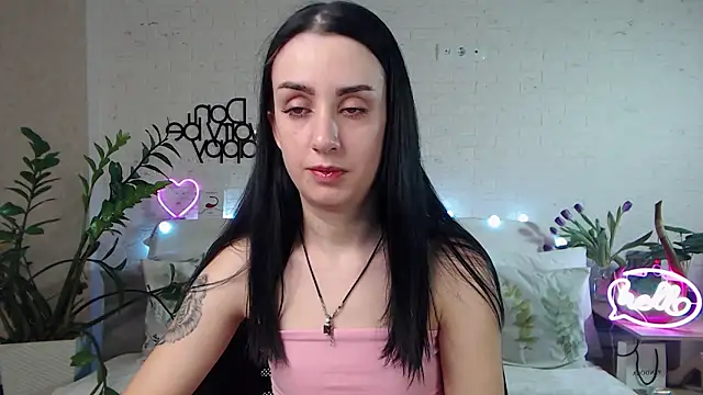 Snapshot of FranceskoJones chatting on 02-13-25, 11:47 FranceskoJones online show from 02-13-25, 11:47