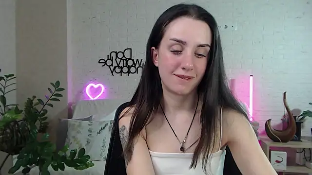 Snapshot of FranceskoJones chatting on 03-04-25, 07:01 FranceskoJones online show from 03-04-25, 07:01