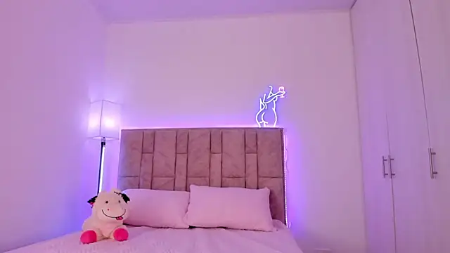 DannaTeen online show from 02-10-25, 08:53