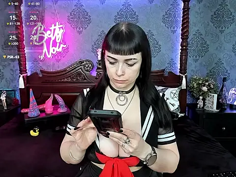 BettyNoir online show from 10-04-25, 07:28