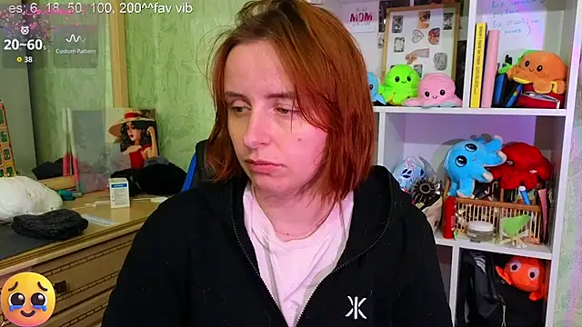 Snapshot of DanaMartina chatting on 11-15-25, 12:52 DanaMartina online show from 11-15-25, 12:52