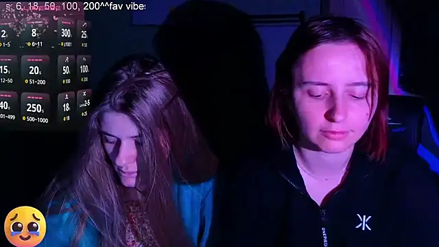 Snapshot of DanaMartina chatting on 11-18-25, 02:43 DanaMartina online show from 11-18-25, 02:43