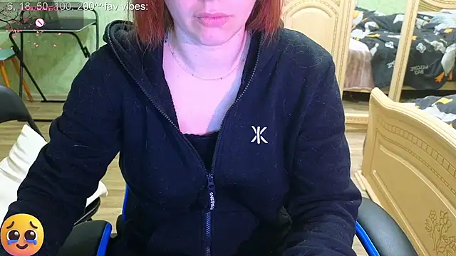 Snapshot of DanaMartina chatting on 11-20-25, 12:05 DanaMartina online show from 11-20-25, 12:05