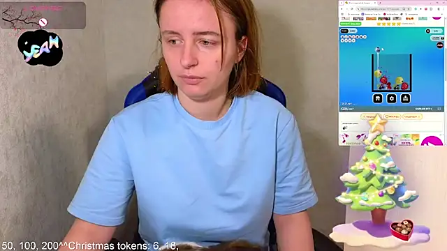 Snapshot of DanaMartina chatting on 12-15-25, 07:34 DanaMartina online show from 12-15-25, 07:34