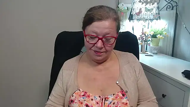 Adelewildx online show from 09-24-25, 03:21