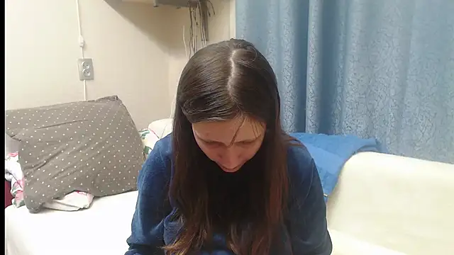 alisacucumber online show from 01-12-25, 07:21