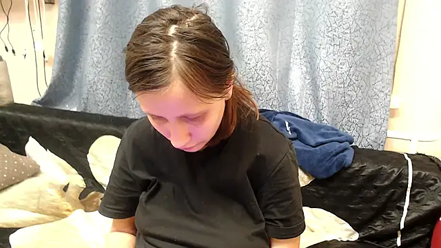 alisacucumber online show from 03-02-25, 08:07