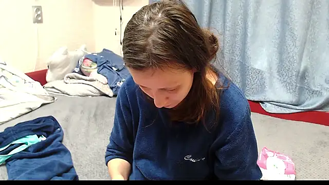 alisacucumber online show from 09-20-25, 06:42