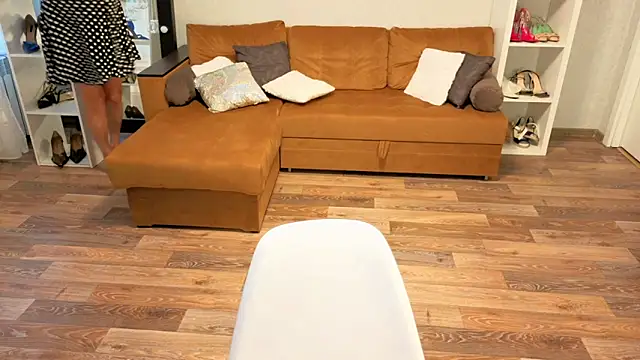 CaringSophie online show from 11-23-25, 10:04