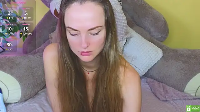 Snapshot of SuchArt_ chatting on 02-10-25, 06:35 SuchArt online show from 02-10-25, 06:35