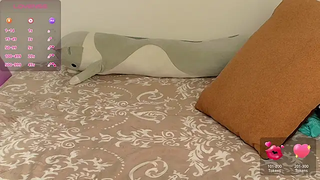 Snapshot of SuchArt_ chatting on 01-14-26, 05:18 SuchArt online show from 01-14-26, 05:18