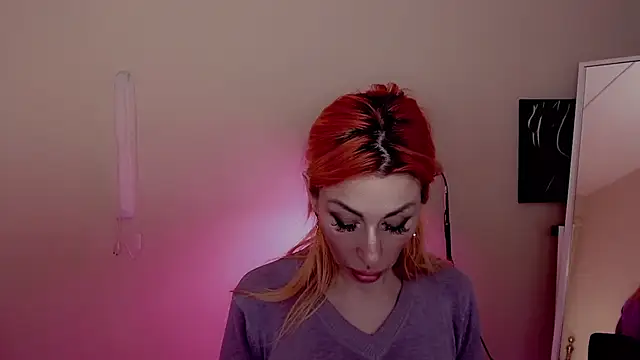 AnnieGOld  online show from 12-27-24, 08:45