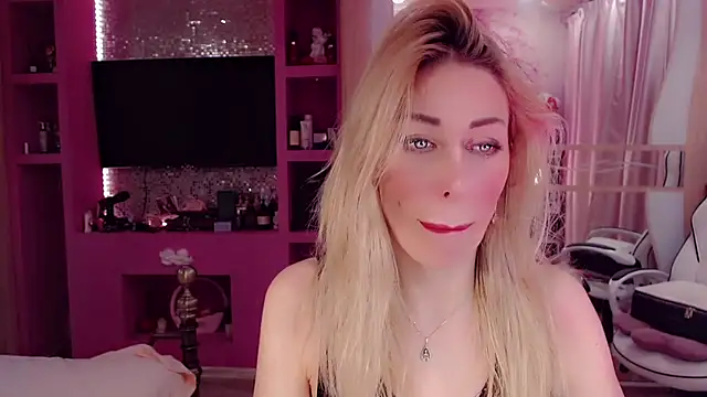 AnnieGOld  online show from 11-17-25, 07:41