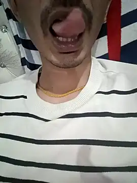 dreamtoungelick69 online show from 12-12-24, 07:37