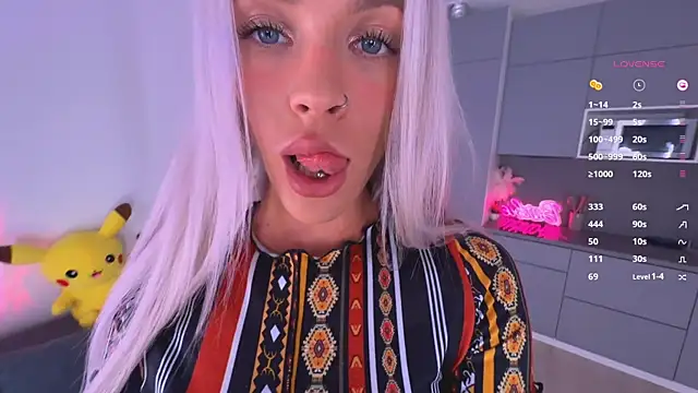 mikkixmeow online show from 03-17-25, 09:12