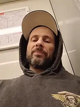 FireFox Feel online show from 03-07-25, 09:06