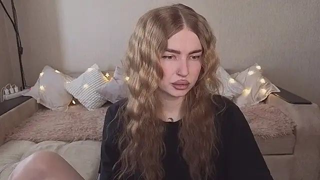 ViolettaLopez online show from 03-12-26, 12:55