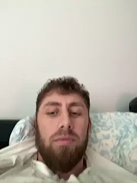 Snapshot of Cata9407 chatting on 11-26-25, 02:40 Cata9407 online show from 11-26-25, 02:40