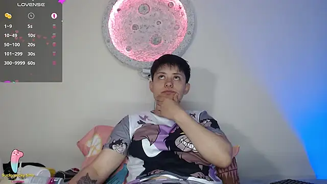 girl intense444 online show from 01-05-25, 06:45