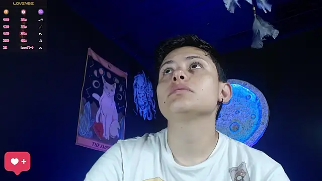 girl intense444 online show from 02-05-26, 12:32